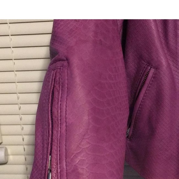 Leather Biker 3/4 Sleeve Jacket - Picture 6 of 10